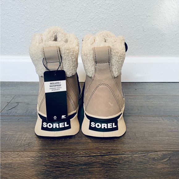 SOREL Out N About™ IV Chillz Waterproof Boots | Taupe/Black | 9 - Picture 10 of 12